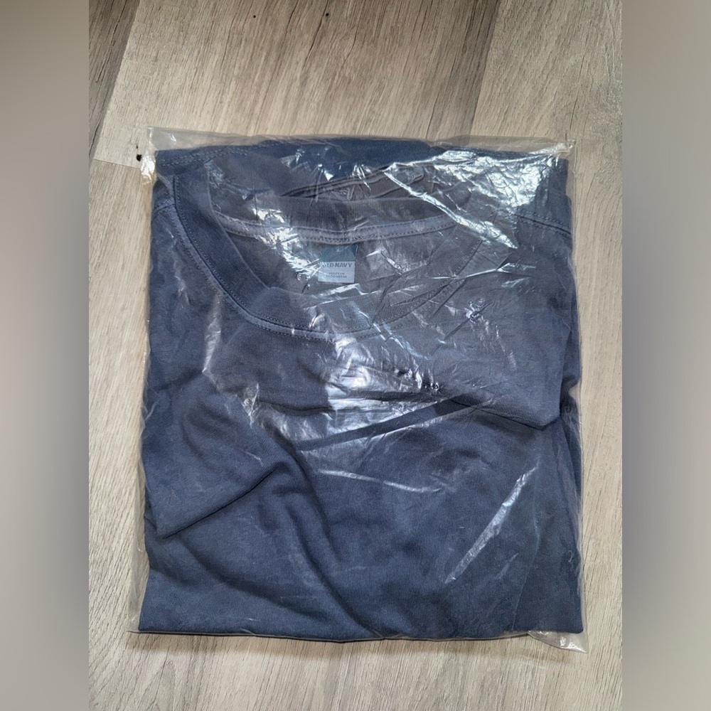 old navy "vintage crew-neck t-shirt" - L - blue
